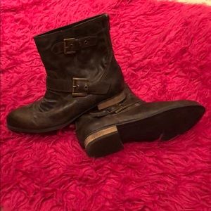 Slouchy Brown Booties